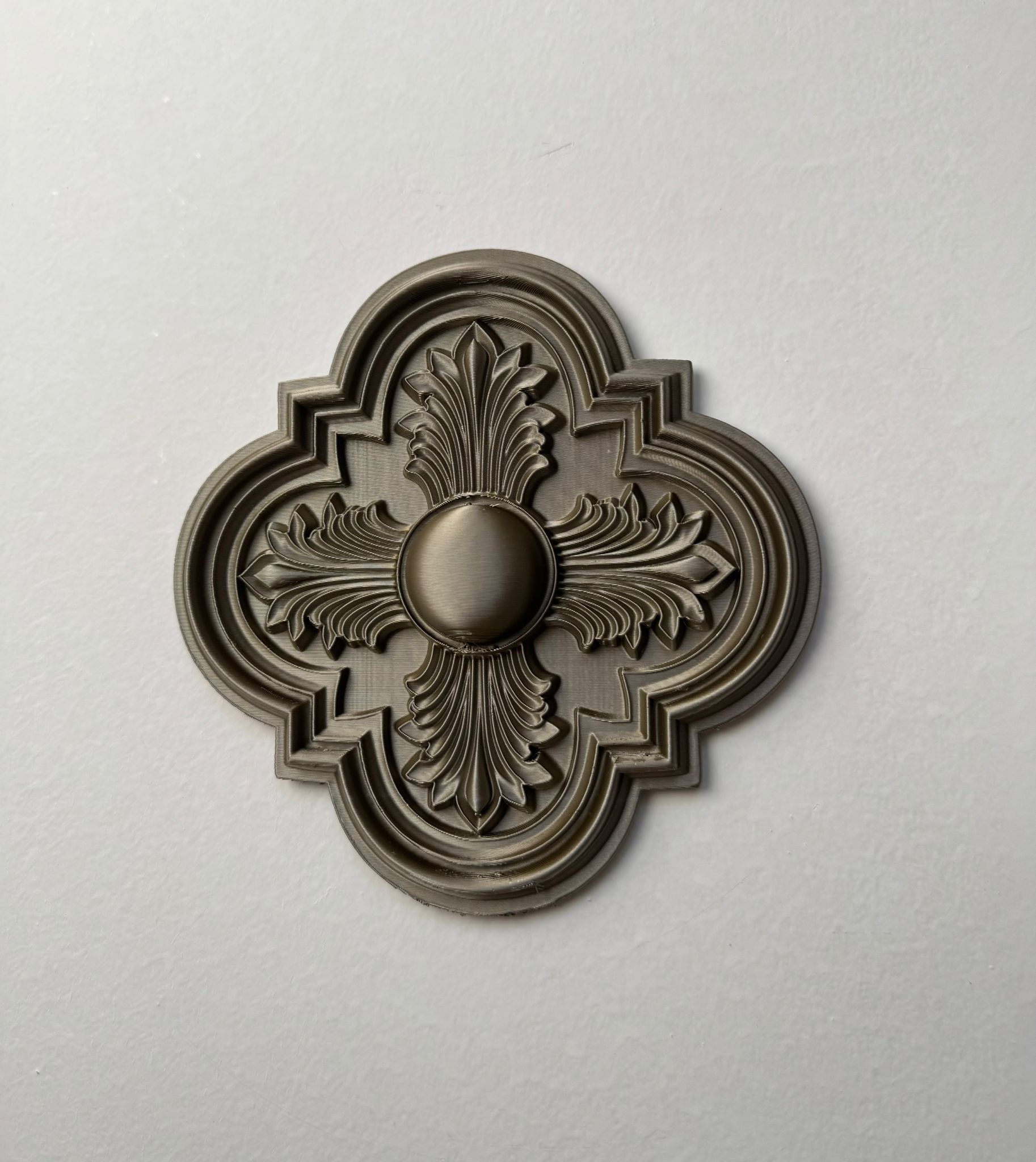 Nocturne Medallion