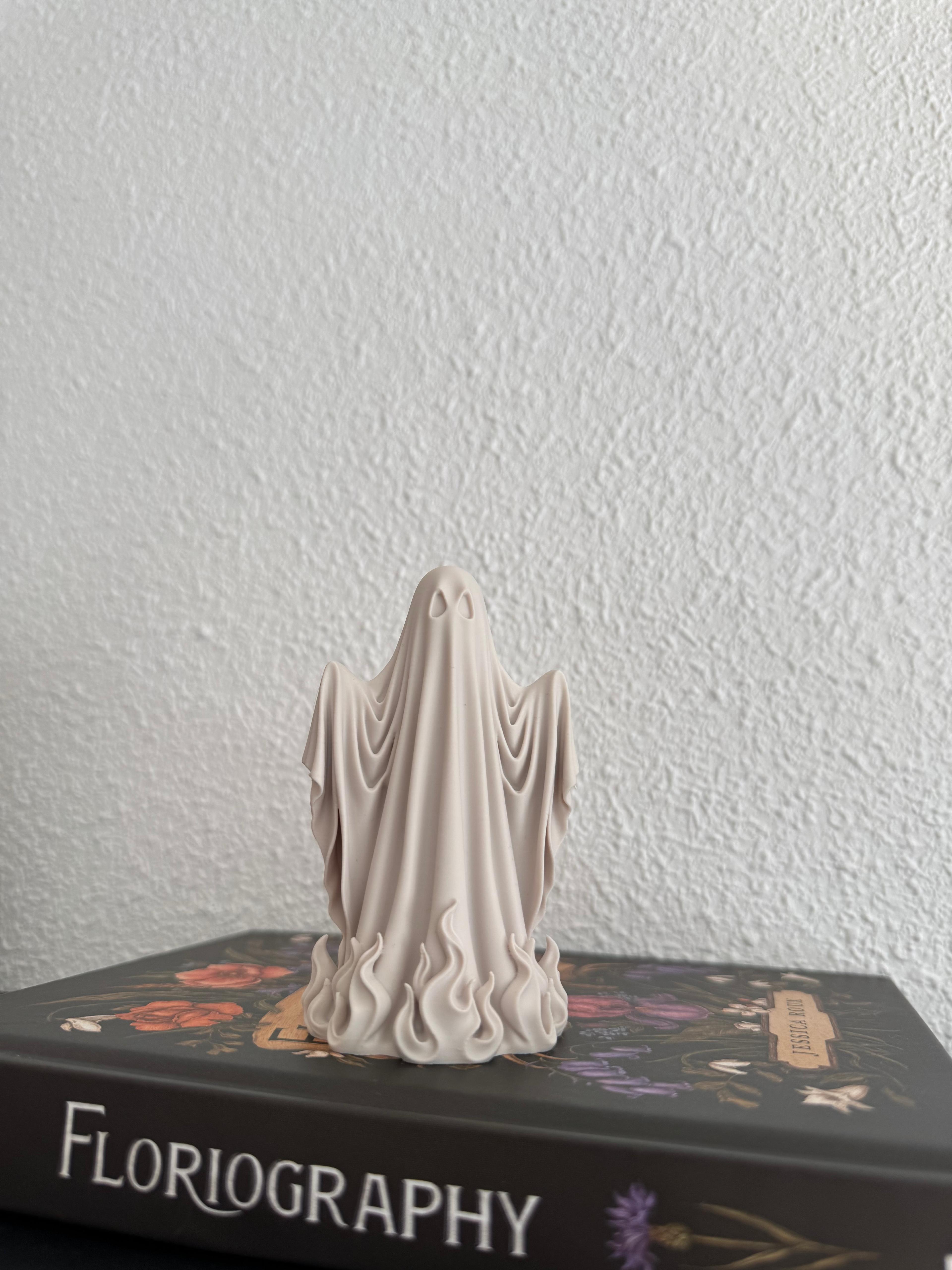 Old School Cute Ghostie