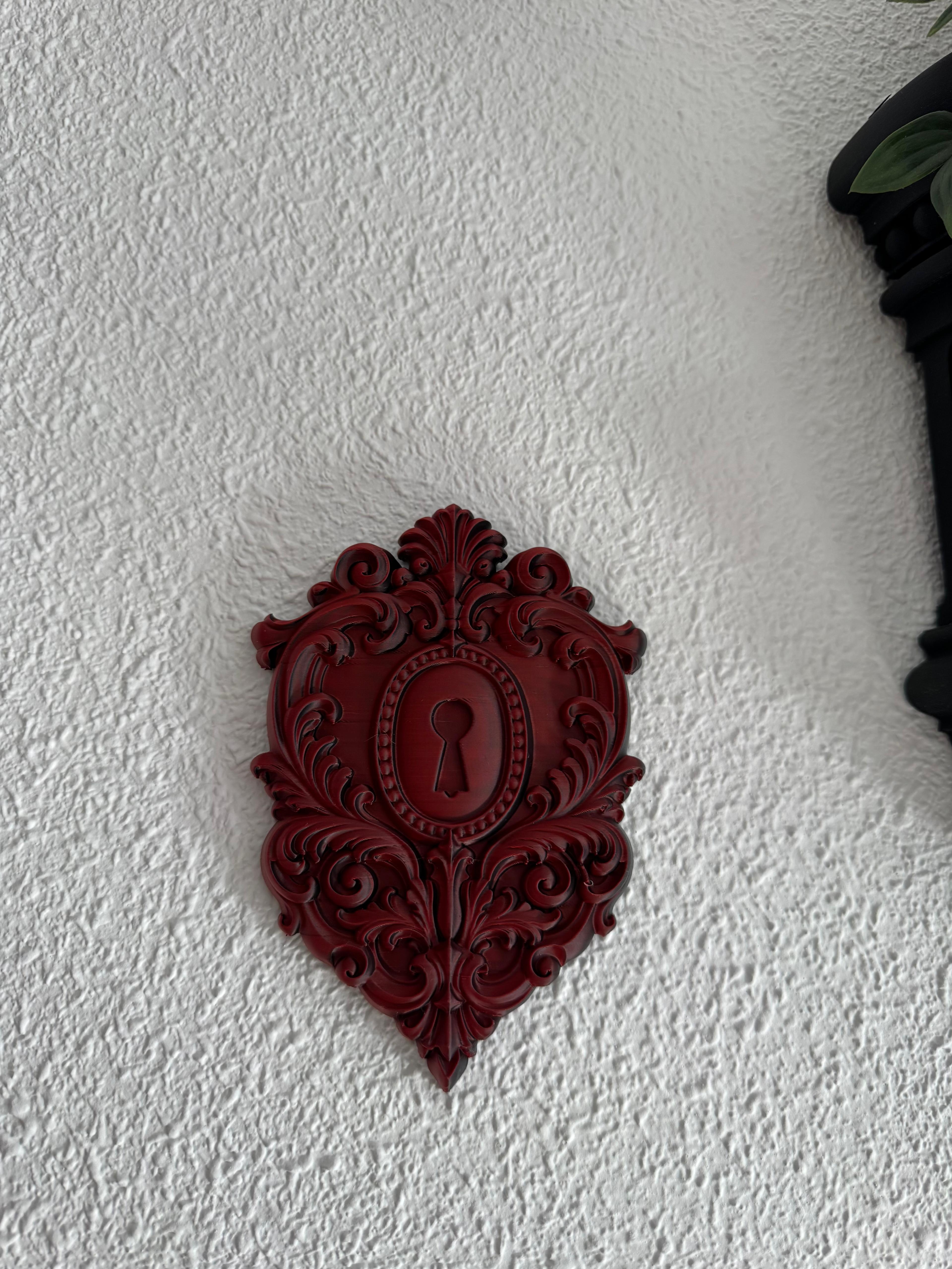 Secretum Plaque